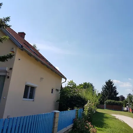 Jo-jo's Nyaralohaz Holiday home